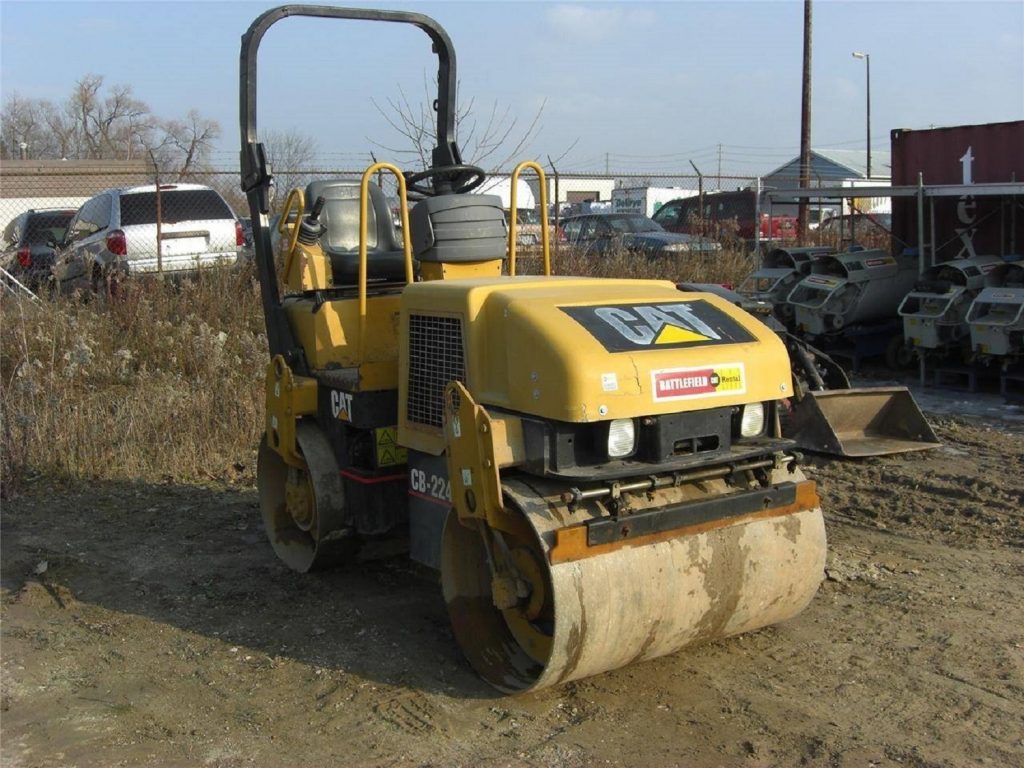 CATERPILLAR CB  224  E